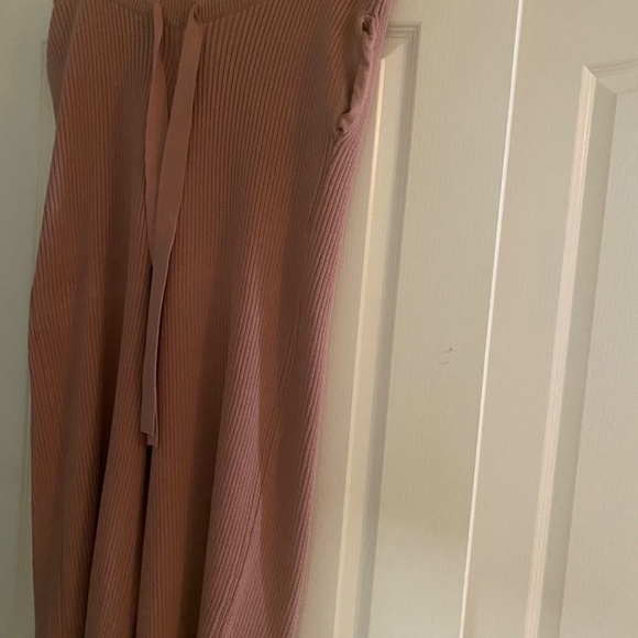 Marve knit cropped top with matching pants - Picture 3 of 5